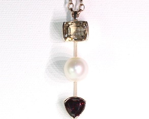 Garnet And Pearl Pendant 