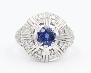 Fine blue sapphire and diamond ring