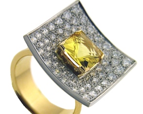 Yellow beryl and diamond sushi ring